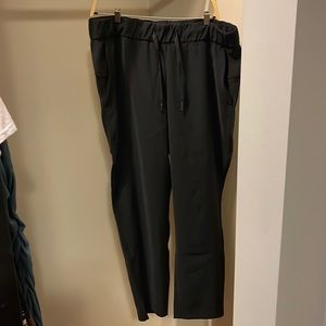 Lululemon On the Fly 7/8 Stretch Pants